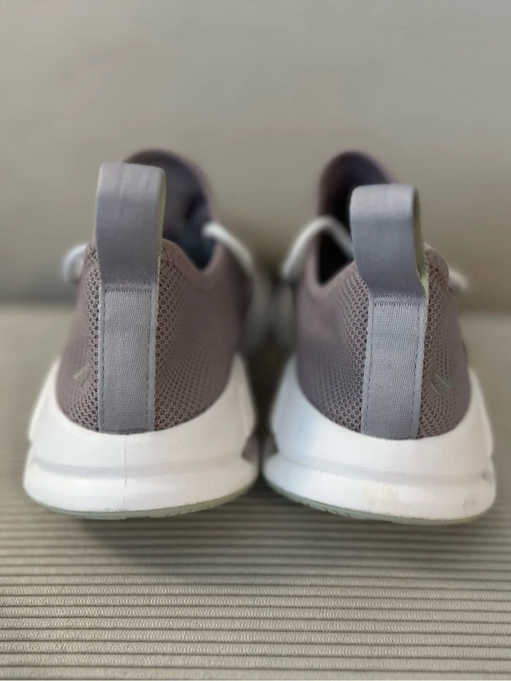 On Running Women’s Cloudeasy in the 'Heron Aloe' - size 9